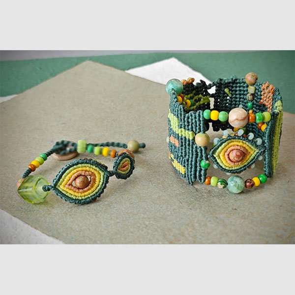 avocado macrame bracelet